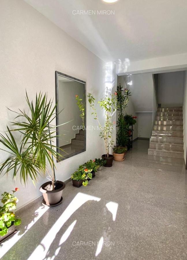 Apartament cu 3 camere semidecomandat, mobilat în Zorilor - 14