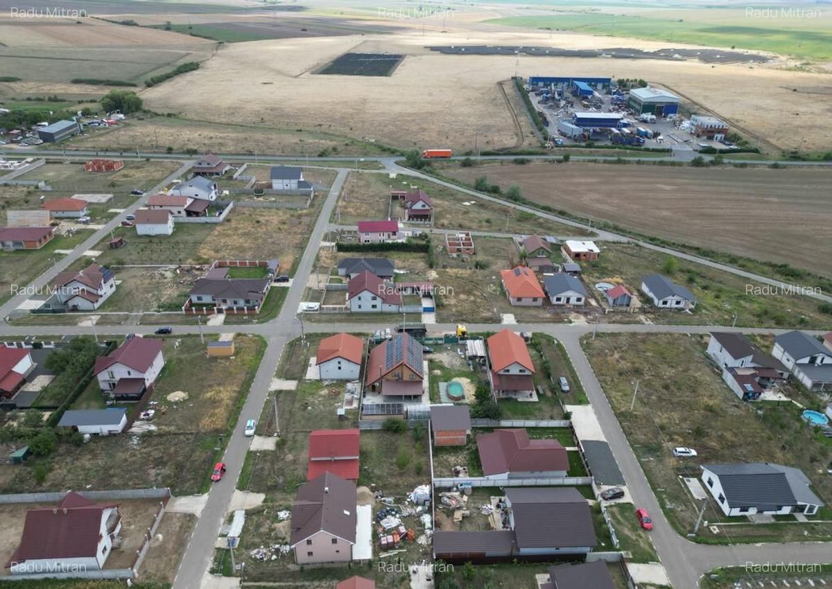 Casa la gri in Frumuseni - 9