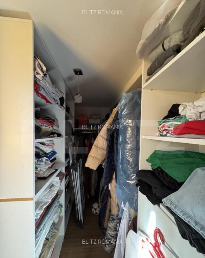 Apartament de vanzare, cu 4 camere, zona Facultatea de Drept - 8