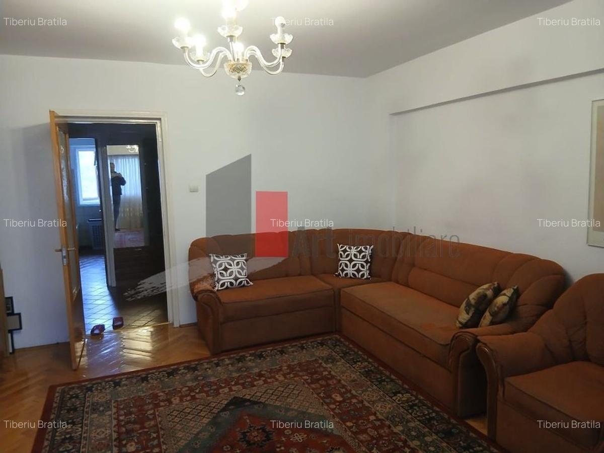 Inchiriere 3 Camere Decebal - 5