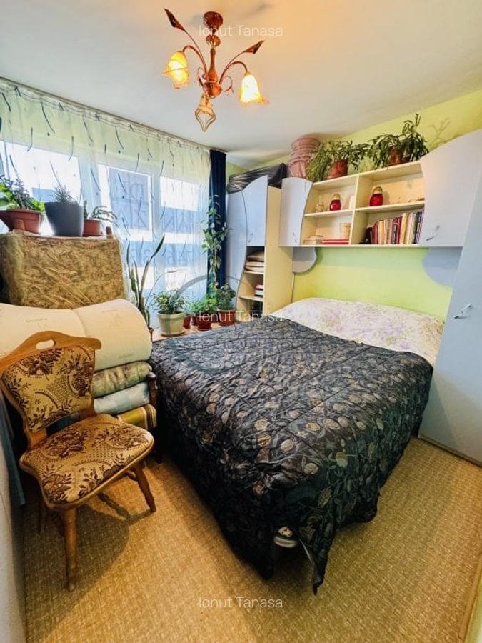 Apartament Craiter, 2 camere, Decomandat, etaj intermediar - 8