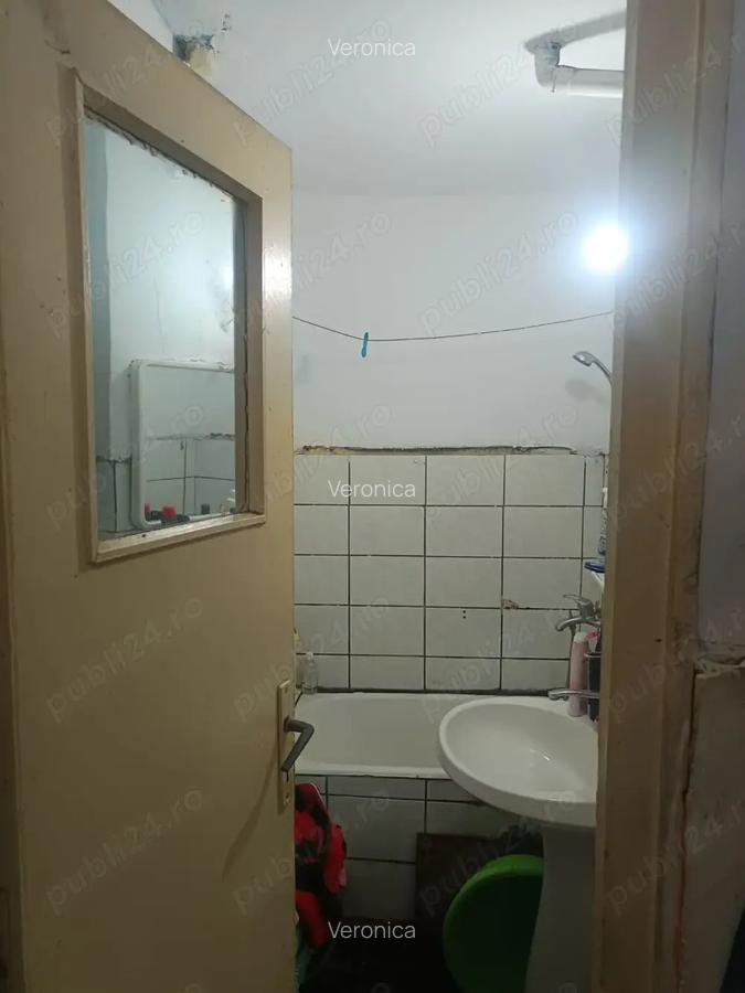 Vand apartament 2 camere - 2