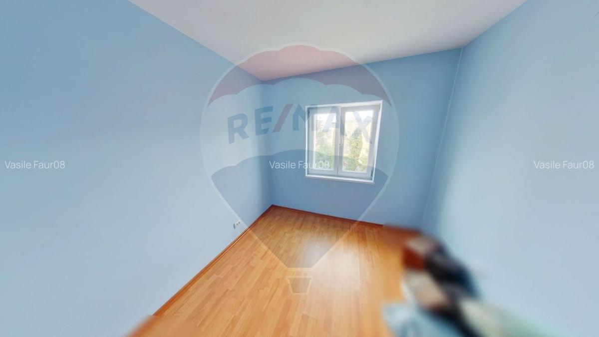 Apartament cu 2 camere de vanzare pe str. Traian - 2
