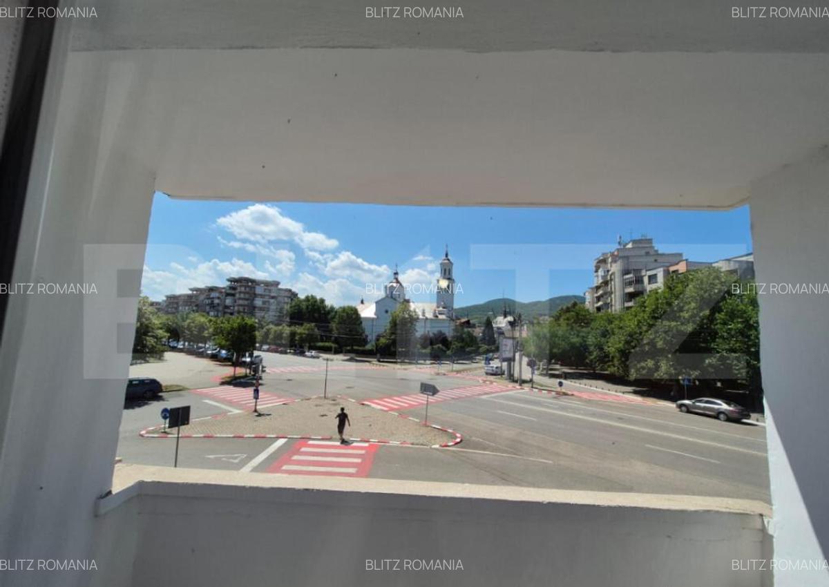 Apartament ultracentral, complet renovat Deva, zona Pro - 6