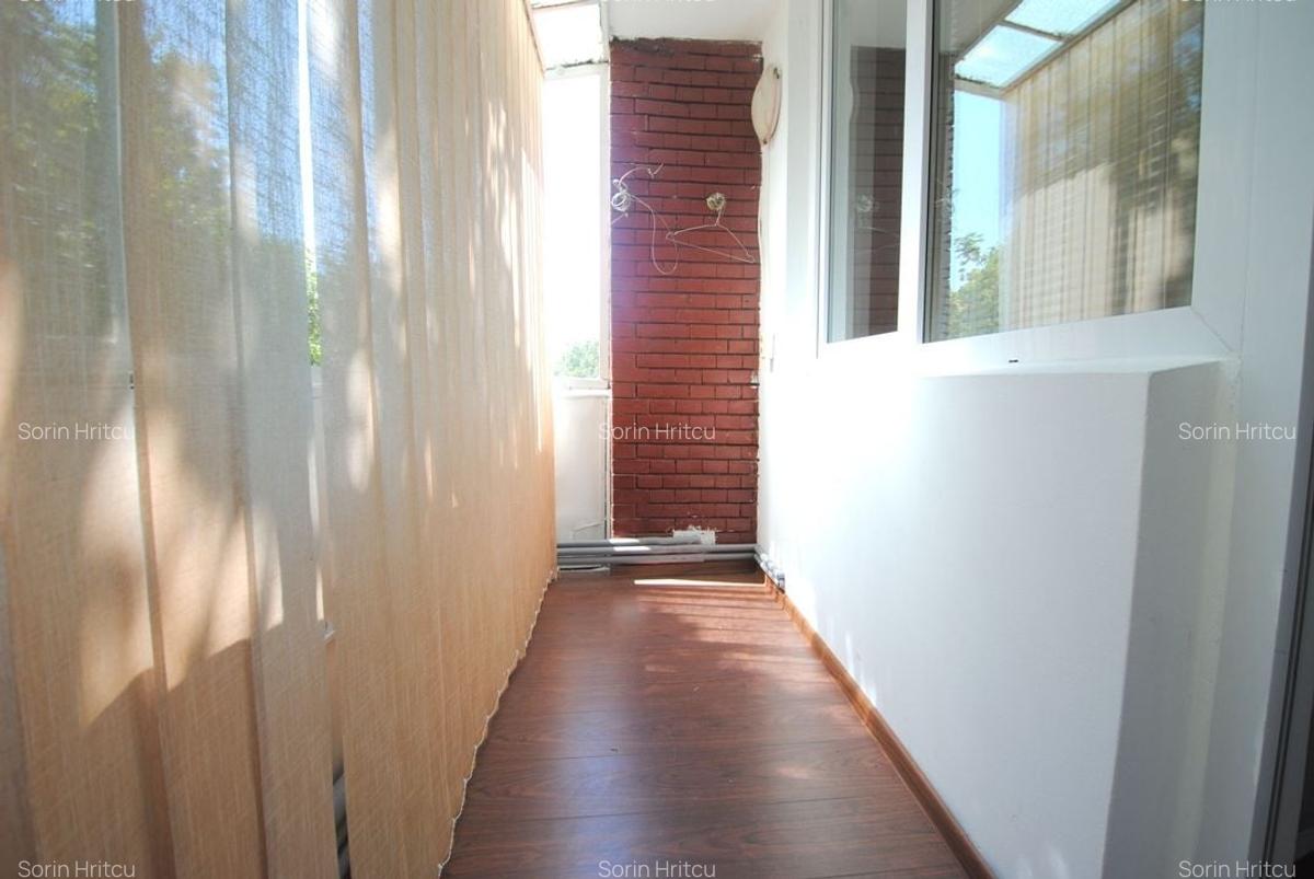 Apartament cu 3 camere de vanzare, in zona Medicina - 10