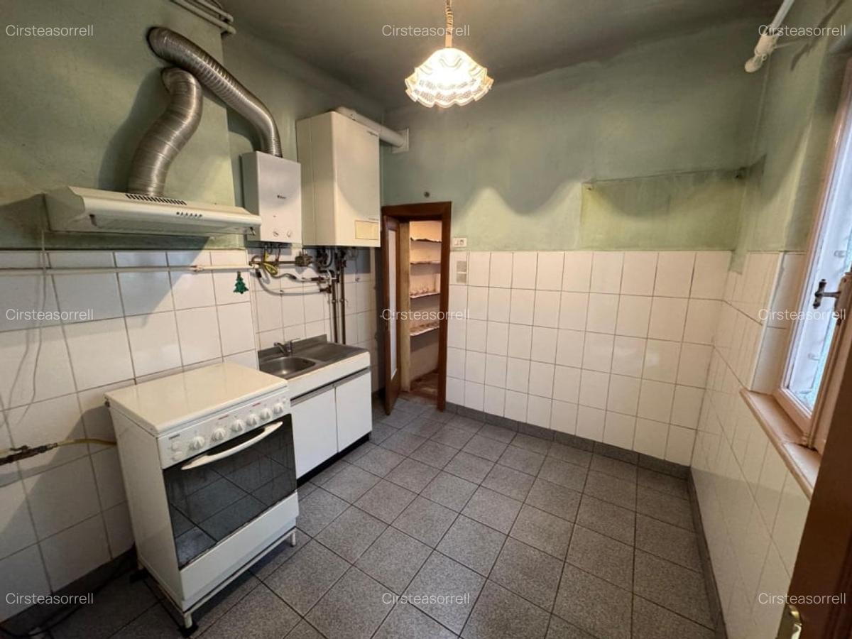 De vanzare AP 3 camere | 121 MP | Garaj | D P | Casin | Domenii - 14