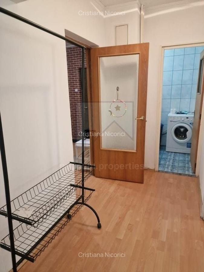 Apartament cu 3 camere decomandat, mobilat în Sebastian - 9