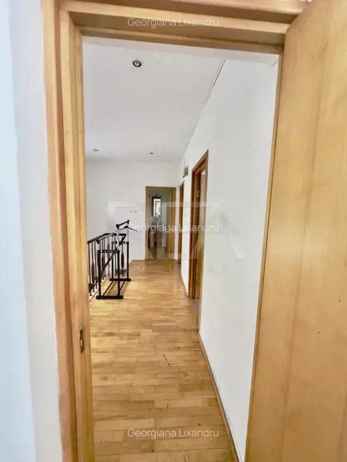 Vila 6 camere, Titulescu, Curte ?i zona de relaxare Metrou la 7 minute - 16