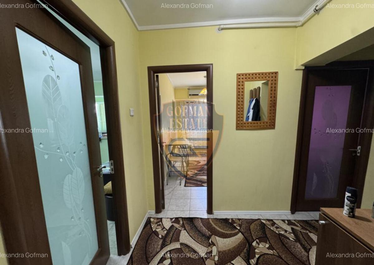 2 camere et 6/10, decomandat, Tomis Nord Bd Tomis col? cu S - 3