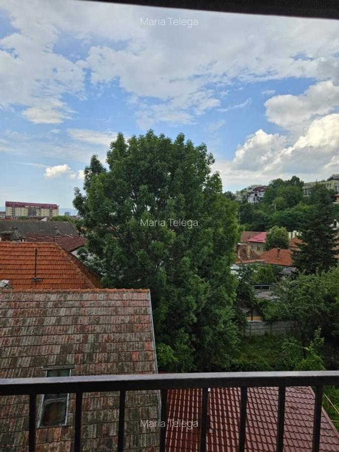 3 camere de inchiriat in Brasov, la mansarda, 10 min de mers pe jos de Centru - 3