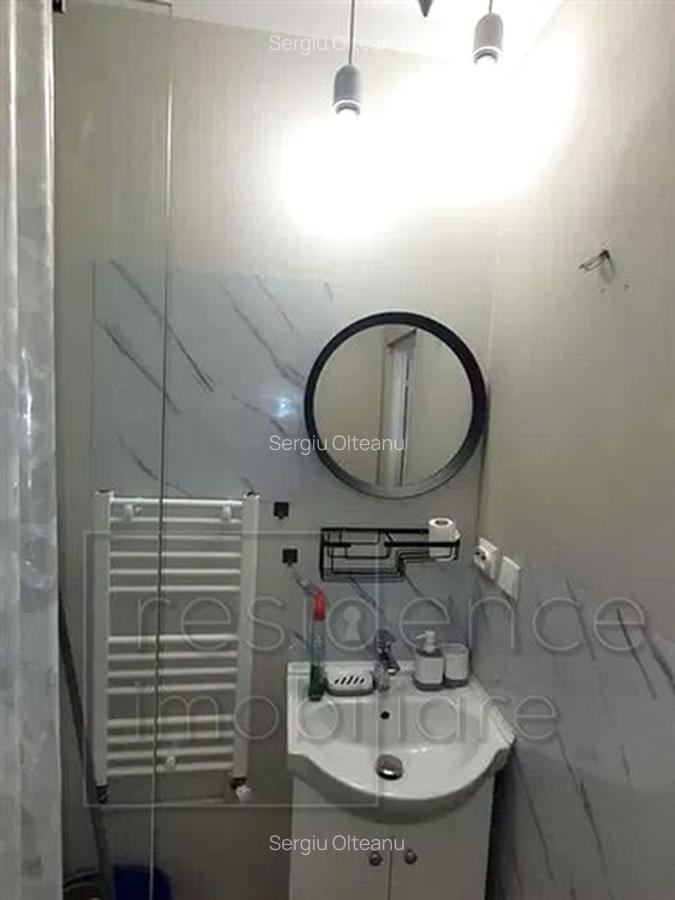 Garsonieră semidecomandată în Central - 6