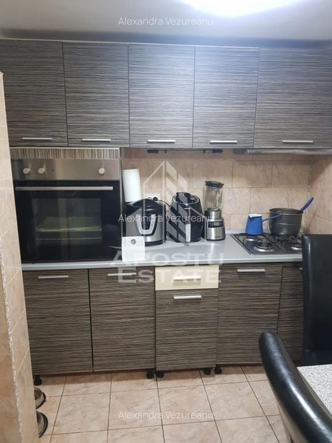 Casa individuala, 4 camere, 2 cai de acces, situata in zona Girocului - 7