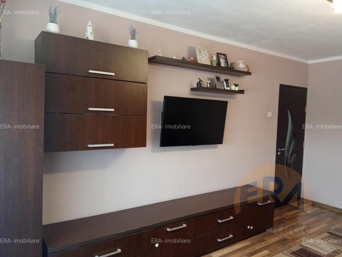 Apartament cu 3 camere decomandat, mobilat în Cantemir - 1