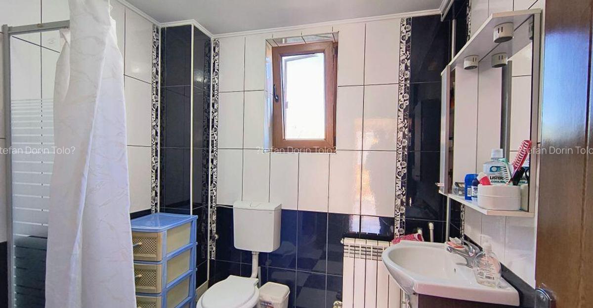 Navodari | Casa spa?ioasa cu teren mare - 10