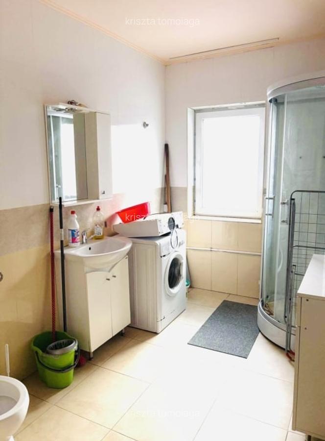 Apartament in zona Stejarlui  , 2 camere plus balcon , parter inalt. - 6