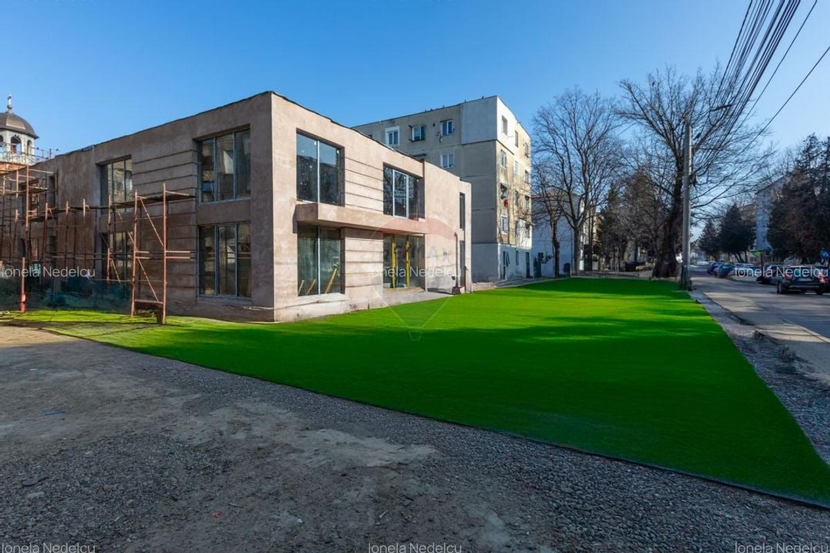 Spatiu comercial de inchiriat pretabil clinica - supermarket - 2