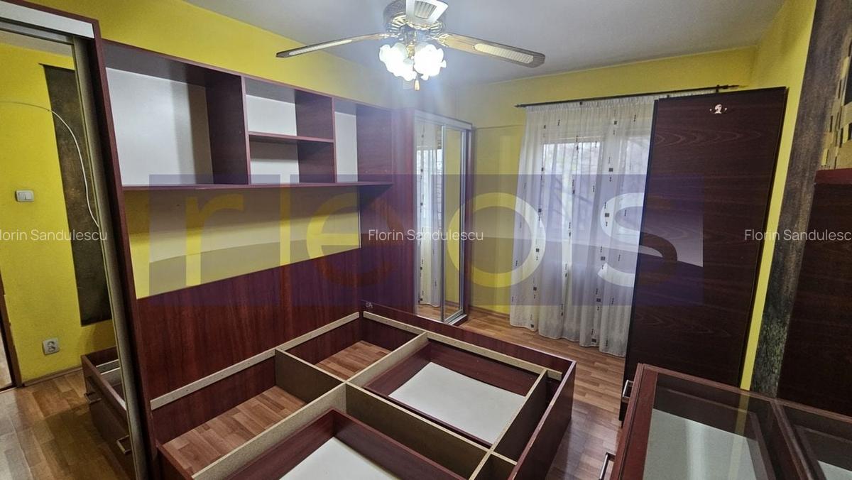 DE VANZARE APARTAMENT 2 CAMERE, ET 5,  1992 –ZONA PANDURI- DECOMANDAT - 5