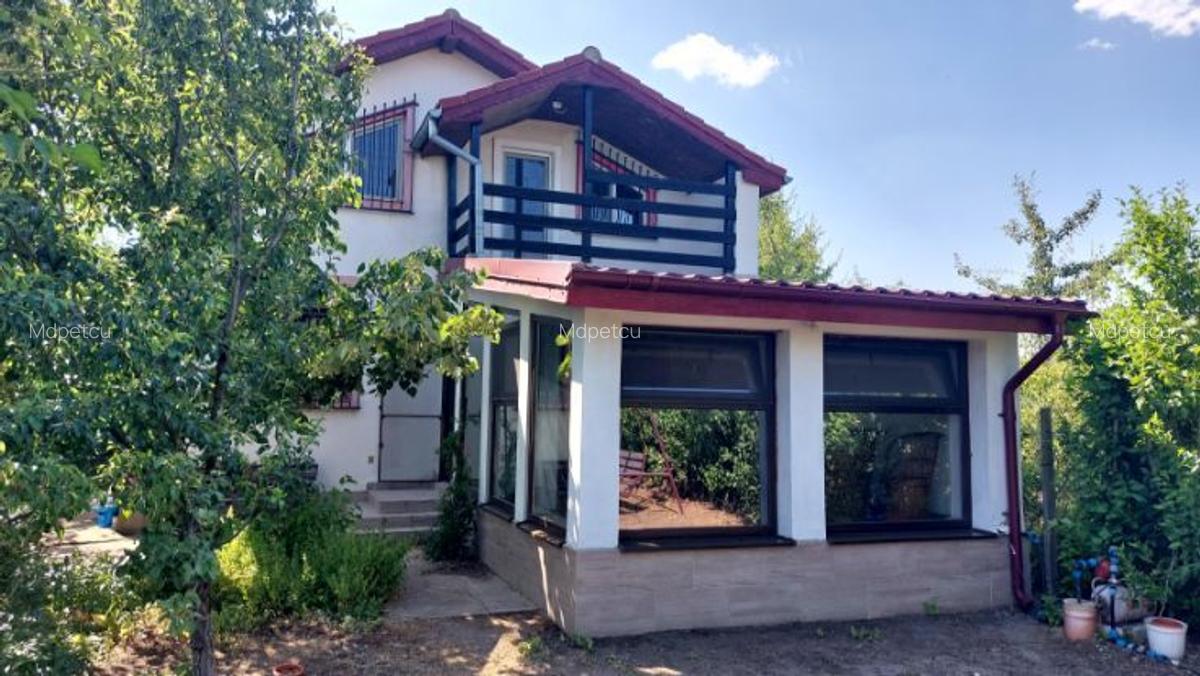 Casa de vanzare in Nanov - 2