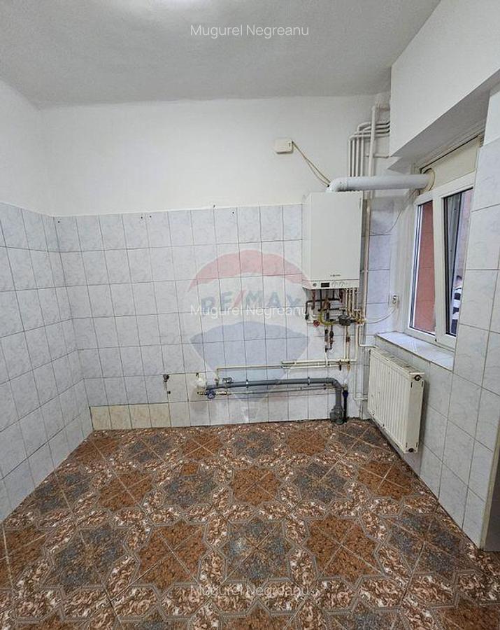 Apartament 2 camere in Vila + magazie 8 mp - sector1 - 10