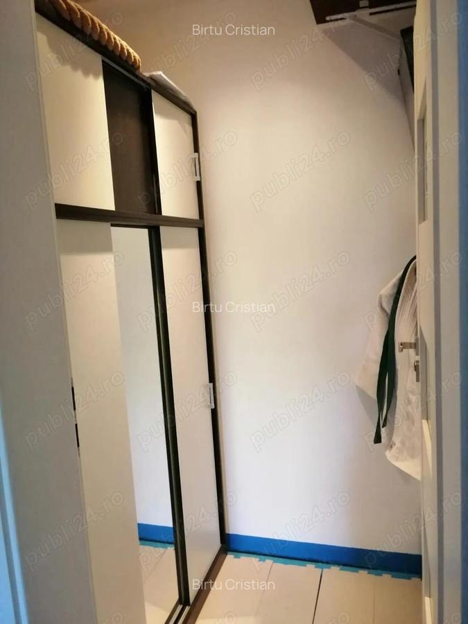 Vand spatiul comercial - 7 Vand spatiul comercial - 7