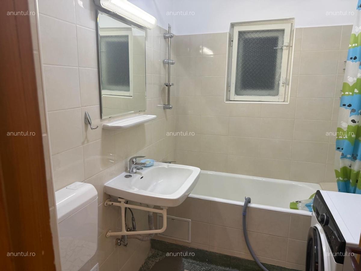 Bucurestii Noi, Pajura - 18