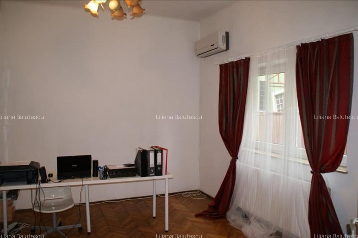 Piata Muncii stradal parter de vila 3 camere 60mp, pretabil birou - 1