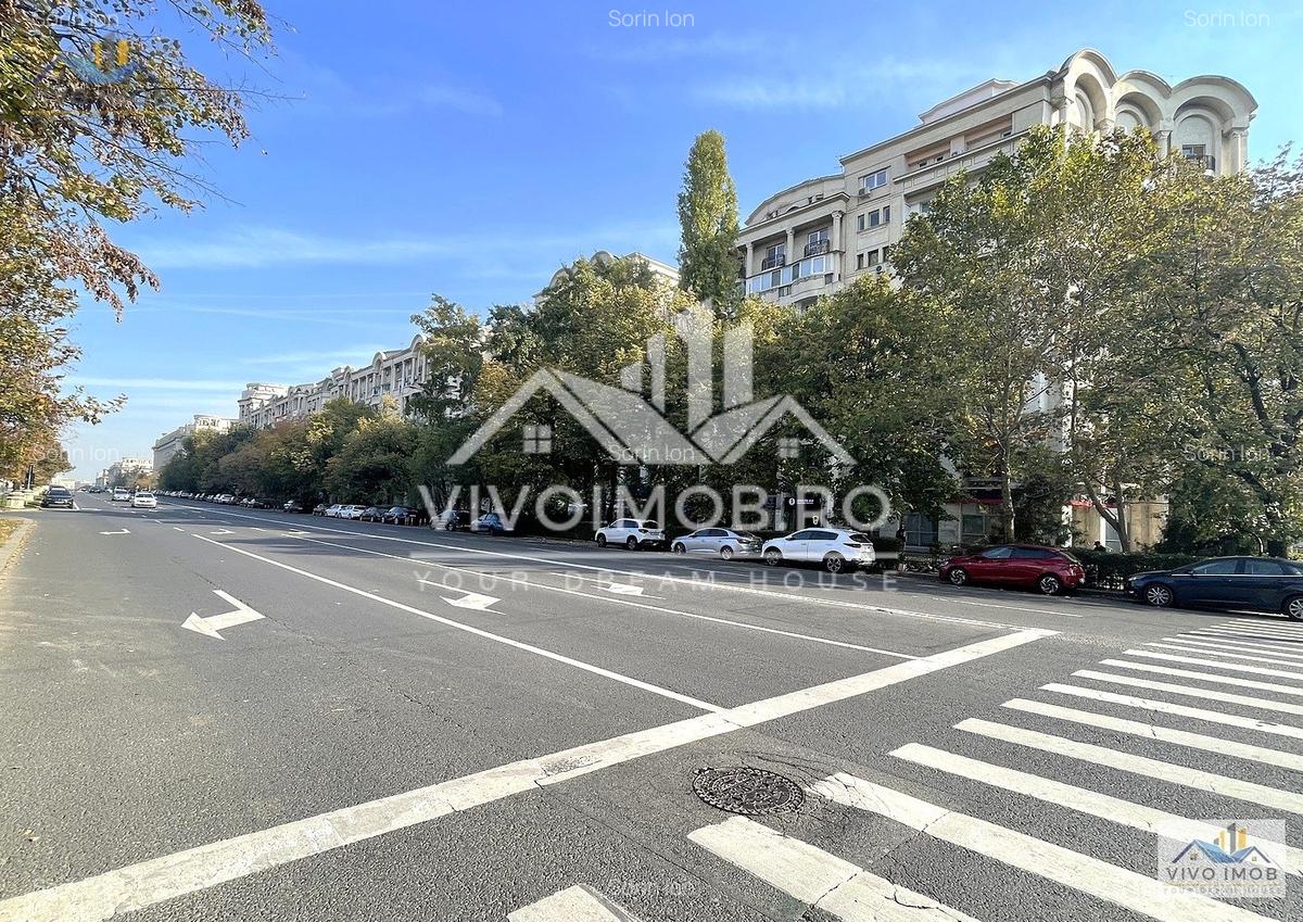 Unirii-Bd. Liberatății |  etaj 5/8 | 67 mp | bloc monolit | vedere Casa Poprului - 18 Unirii-Bd. Liberatății |  etaj 5/8 | 67 mp | bloc monolit | vedere Casa Poprului - 18