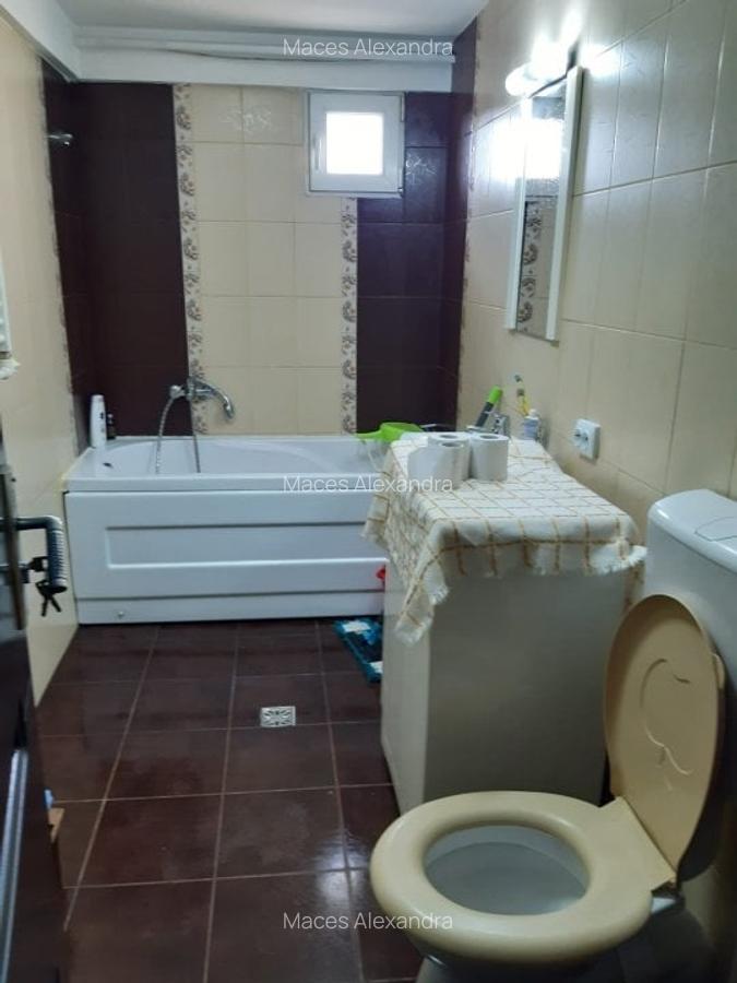 Apartament cu 3 camere în Dâmbovița - 5