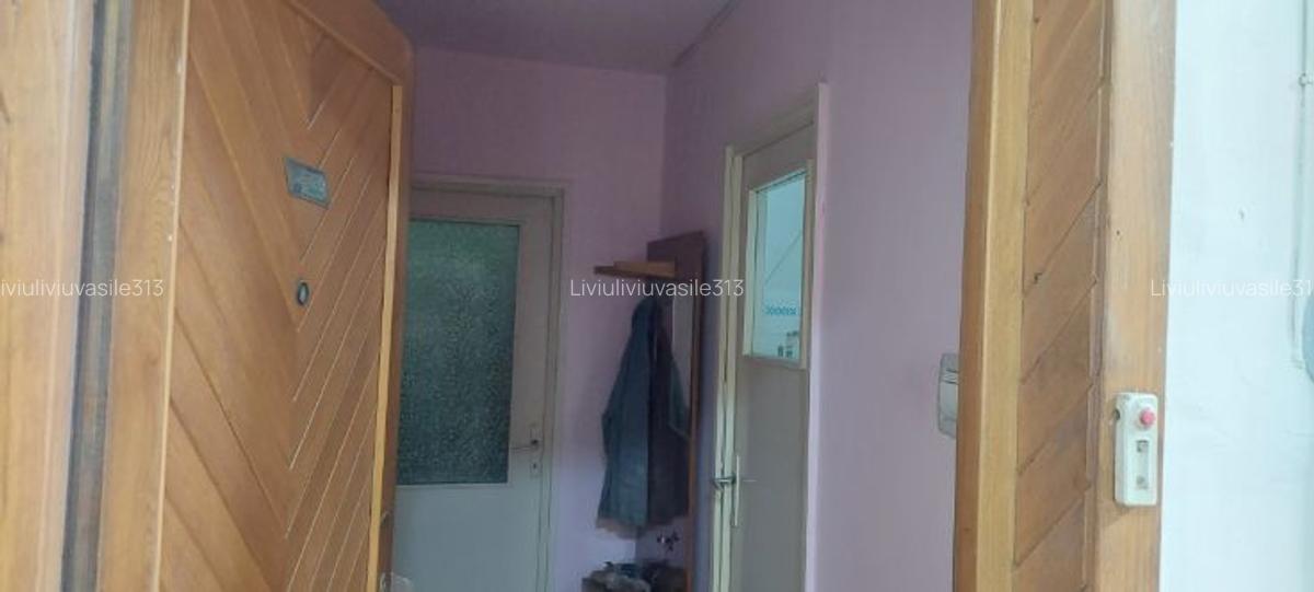 Vând apartament cu 3 camere - 9