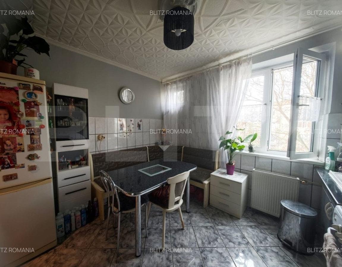 Apartament de vanzare, 2 camere, zona Rogerius, Str. Aluminei - 3
