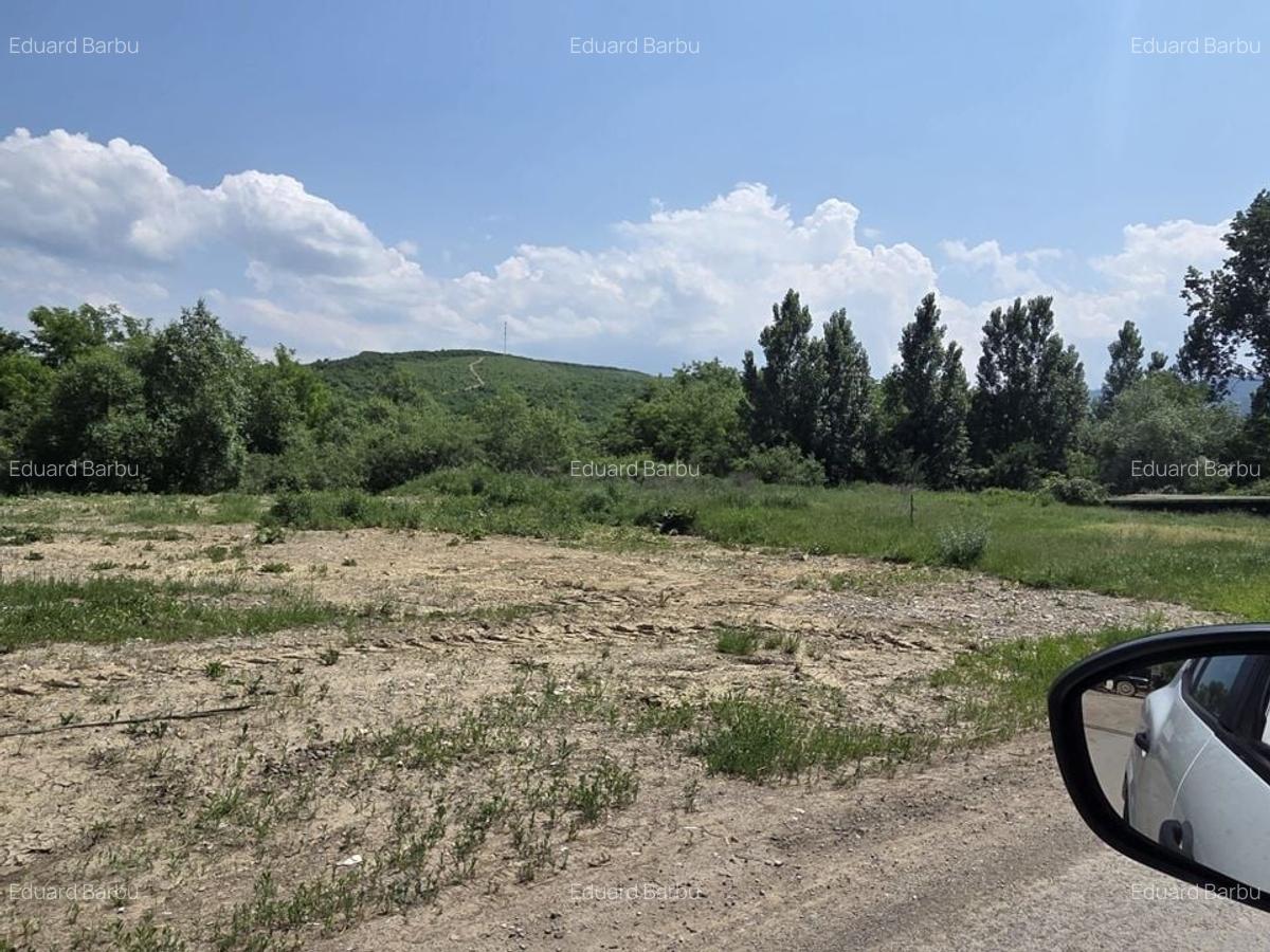 Teren de vânzare - 1.000 mp - Tărlungeni, zonă în dezvoltare - 2