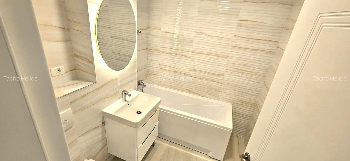 Apartament nemobilat su.83mp. pt.Birouri sau de locuit- zona Trocadero - 4