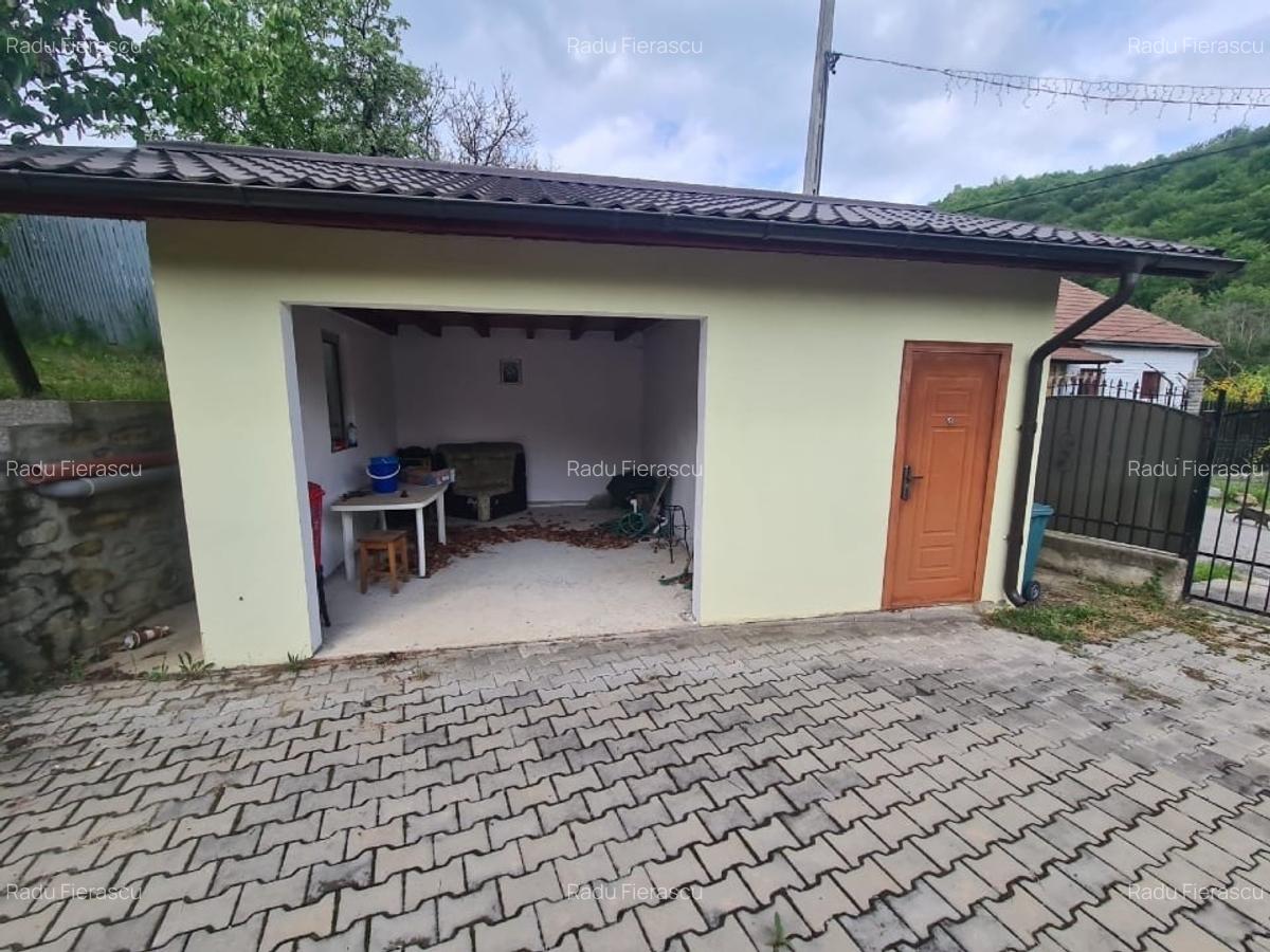 Casă + Anexă pe teren de 1.200 m² în Berislăvești, județul Vâlcea - 14