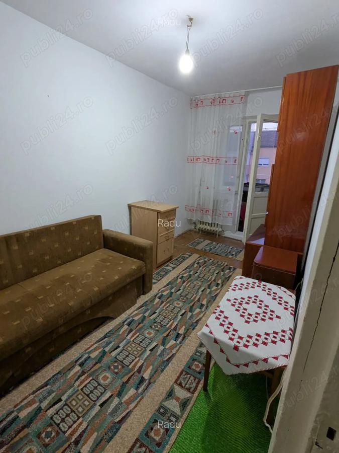 Proprietar vand apartament cu 3 camere semidecomandat - 5