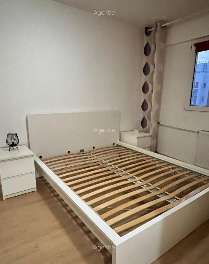 Bdul. Tineretului, vis - a- vis de Park, Apartament 2 camere. - 12