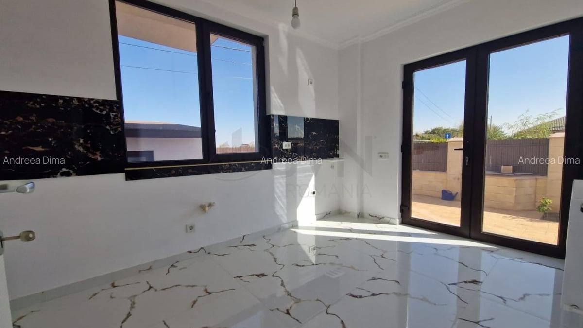 REV2002899 Casa 4 camere duplex cu perete dublu - 4