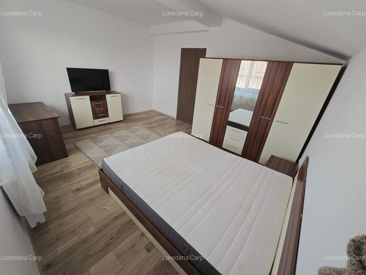 Vila duplex-mobilata si utilata - 4 camere - 2 bai-dressing- str asfaltata- - 8