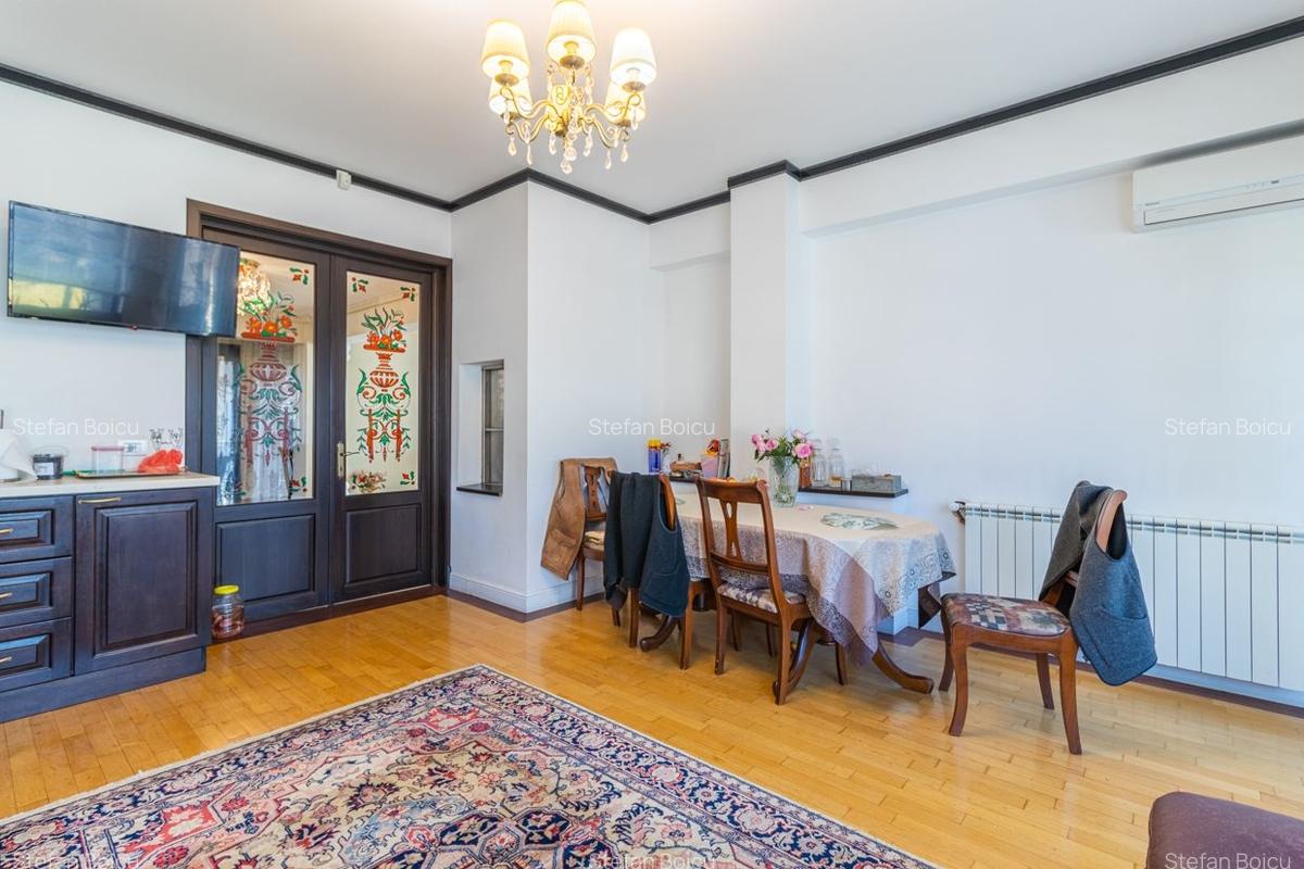 Vila cu piscina si garaj - 6 dormitoare - Pantelimon - 11