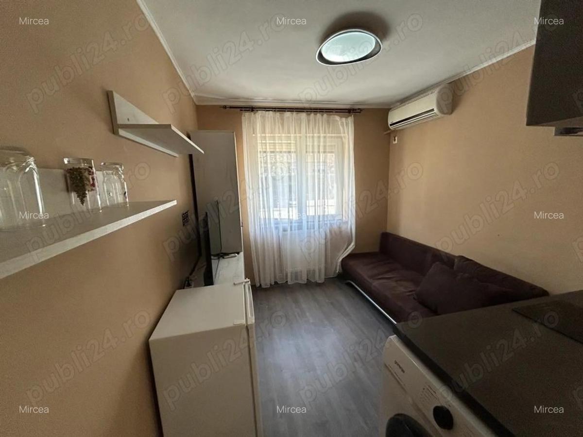 Inchiriez gars.conf.3,moderna, zona UTA,str.Inului, la parter - 5