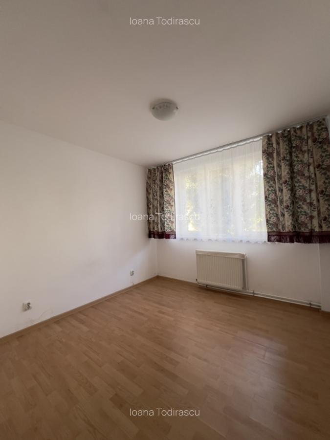 Apartament unic 6 camere | 2 apartamente de 3 camere conectate| 1 Decembrie 1918 - 15
