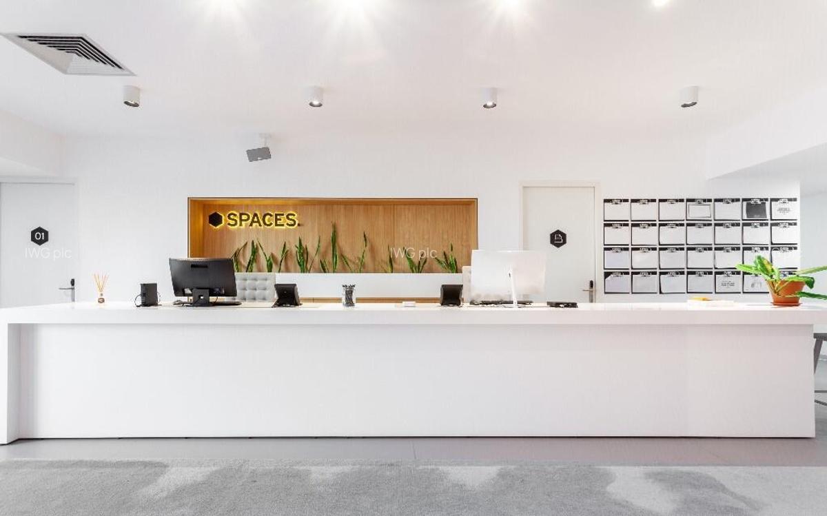 Spa?iu de birou frumos proiectat pentru 5 persoane in Spaces Unirii - 3