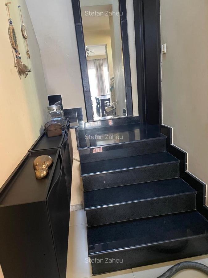 Locuință elegantă cu curte amenajată – parter + etaj, în spatele Pieței Delfinul - 20