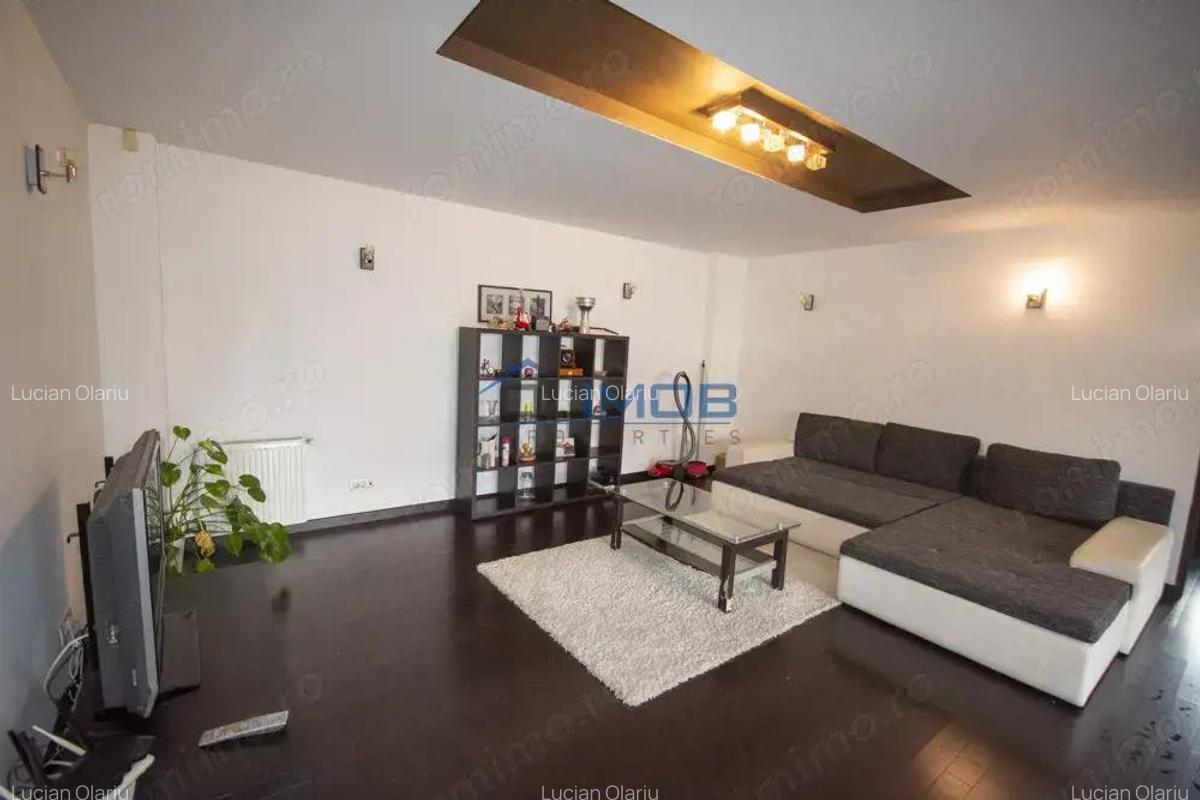 Sisesti - Bucuresti Targoviste-Apartament 3 camere de vanzare etaj 1 - 5