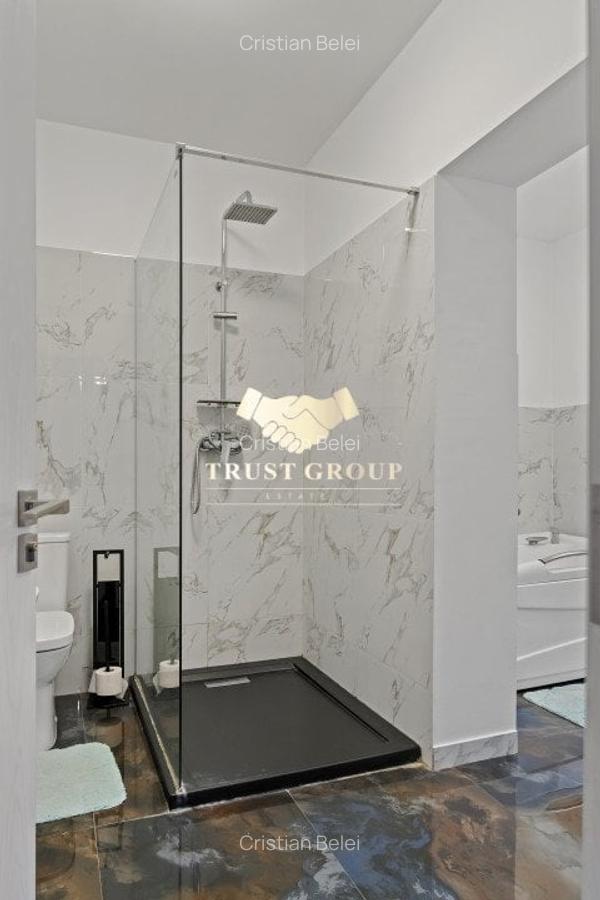 -Casa\Vila 9 Camere -  Teren de 700 mp - Ideala pentru Familii sau Businessuri - 31