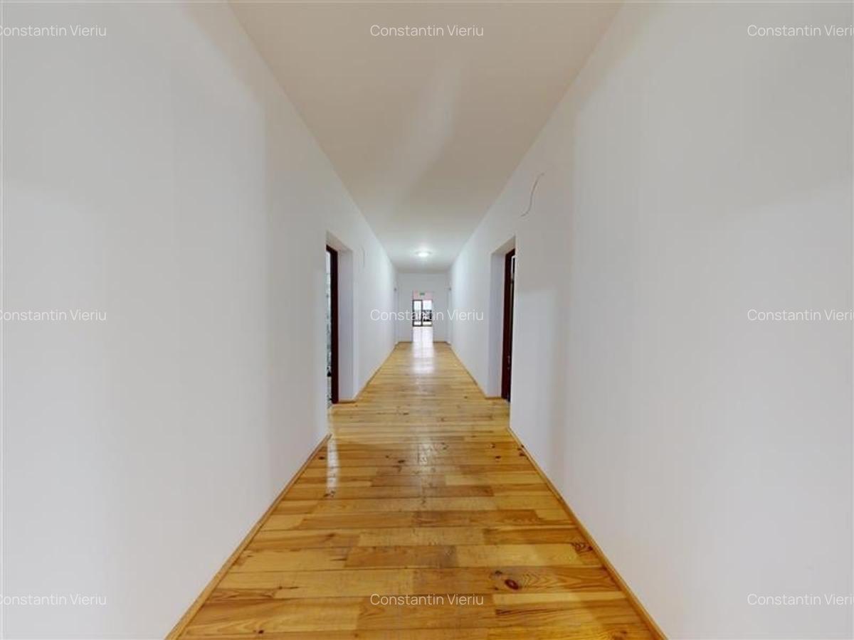LIVE! Motel sub proiect inovator,design eco-friendly,confort optimizat,Cristian, - 4