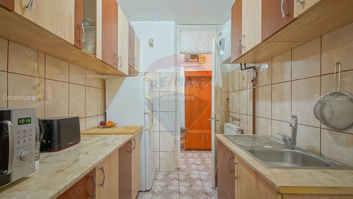 Apartament 3 camere, complet mobilat, la 1 minut de Pia?a Astra - 9 Apartament 3 camere, complet mobilat, la 1 minut de Pia?a Astra - 9