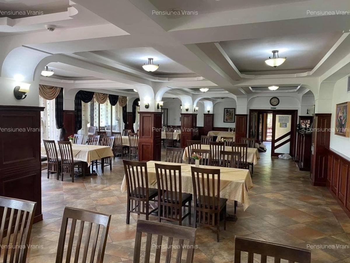 Vând pensiune turistică clasificată situată în loc. S - 5