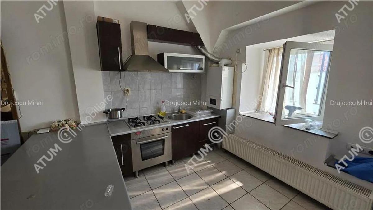 Apartament de 80 mp cu 3 camere si 2 balcoane zona Terezian in Sibiu - 4