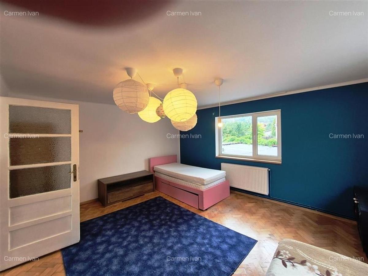 Casa individuala cu curte, 5 camere, cartier Noua - 11