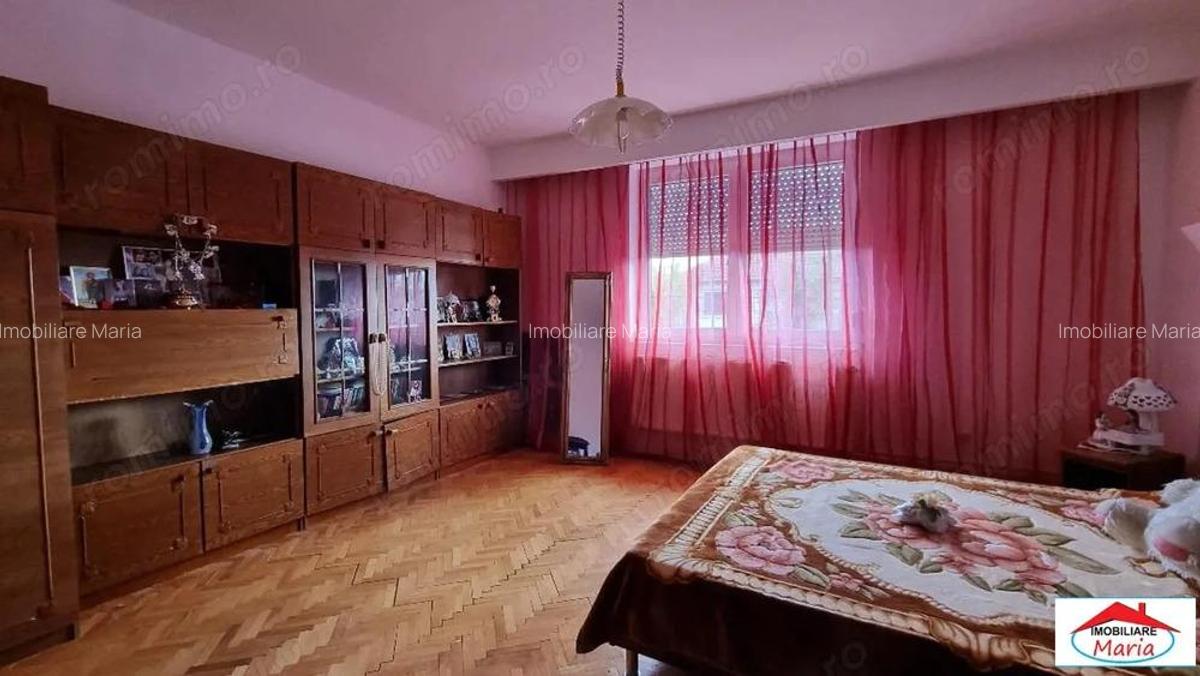 Casa cu etaj 440 mp zona Baritiu - 2